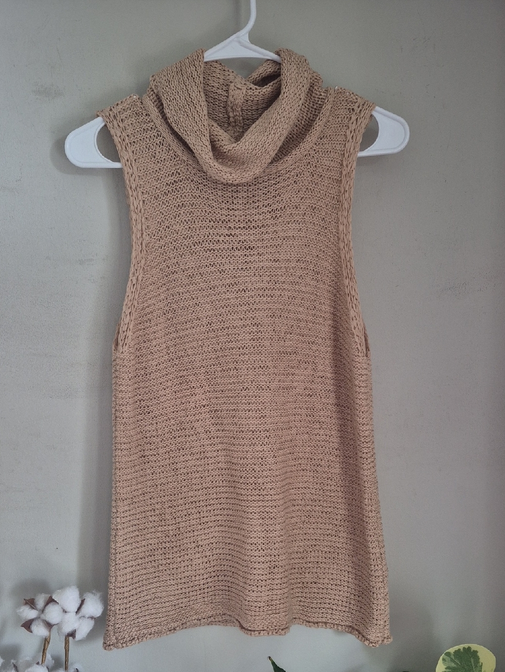Cable & Gauge Sleeveless Cowl Neck Sweater in Beige
